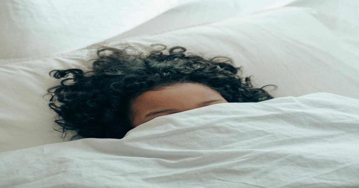 Os Melhores Cuidados com Cabelos Cacheados