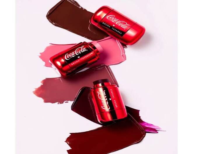 Bruna Tavares x Coca-Cola Stick Blush